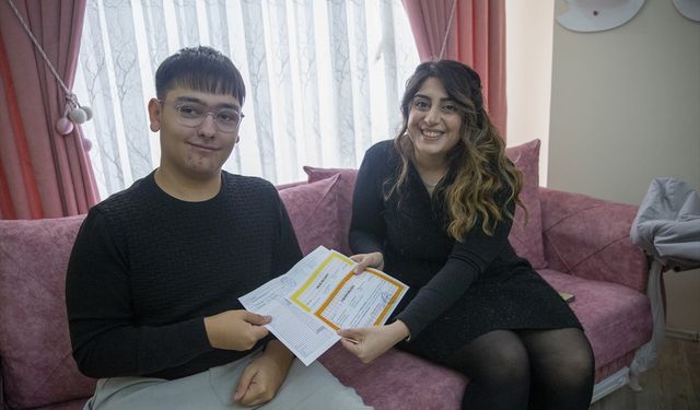 Yarıyıl tatilinde dahi yalnız bırakmadığı 'özel' öğrencisinin en büyük destekçisi oldu