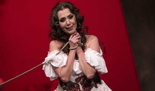 Güçlü kadın Carmen, 12 yıl aradan sonra Opera Sahnesi'nde seyirciyle buluşacak