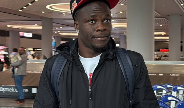 Junior Olaitan, Beşiktaş için İstanbul'da