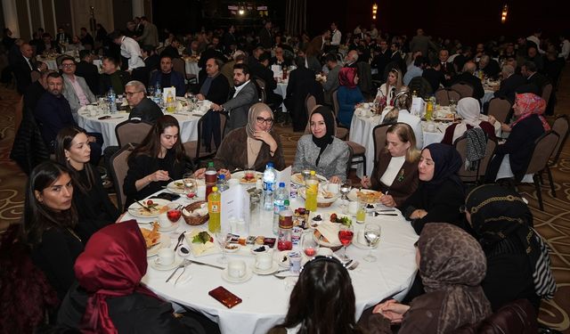 MÜSİAD İzmir Şubesince iftar programı gerçekleştirildi