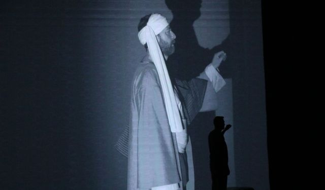 Rize'de 'Aşk Neyledi Yunus' adlı tiyatro oyunu sahnelendi