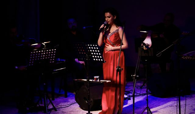 Samsun Devlet Klasik Türk Müziği Korosu 'Gönülden Türküler' konseri düzenledi