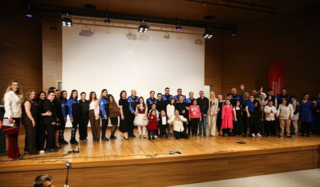 Adana'da '+1 Farkla Sahne Senin' etkinliği düzenlendi