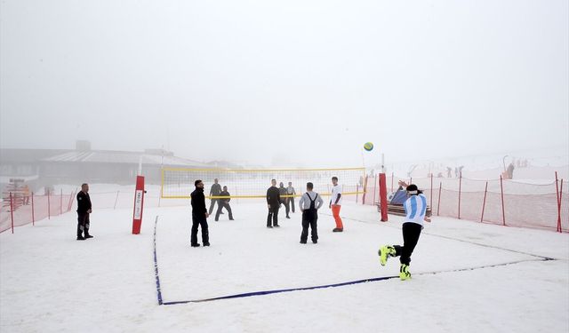 Erciyes'te kayak keyfi Ramazan Bayramı'nda da sürecek