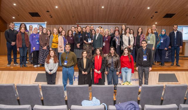 'Haliç'te 2. Disiplinler Arası Kadın Araştırmaları Sempozyumu' düzenlendi