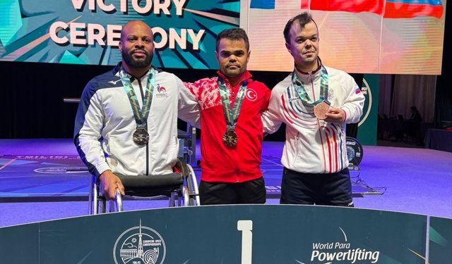 Milli para halterci Abdullah Kayapınar, Avrupa şampiyonu oldu