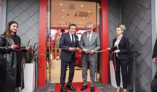 TFF'nin Riva'daki merkezinde Damat Tween mağazası açıldı