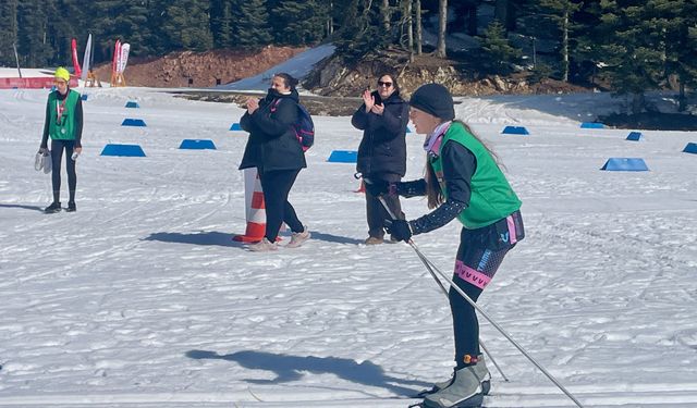 Türkiye'de ilk kez düzenlenen kış triatlonu Bolu'da yapıldı