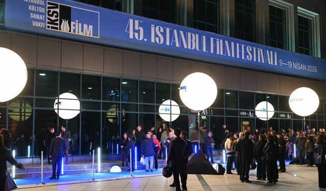 '45. İstanbul Film Festivali', açılış töreniyle başladı