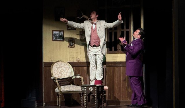 Bursa'da 'Yalancının Mumu' oyunu sahnelendi