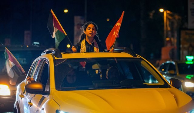 İstanbul'da Gazze'ye destek için araç konvoyu oluşturuldu