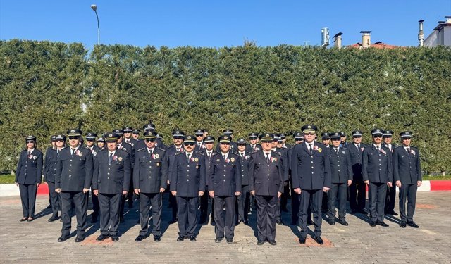 İzmir ve çevre illerde Türk Polis Teşkilatının 181. kuruluş yılı kutlandı