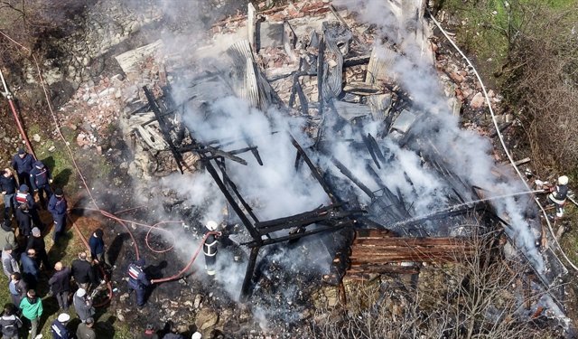 Samsun'da evde çıkan yangında 1 kişi öldü