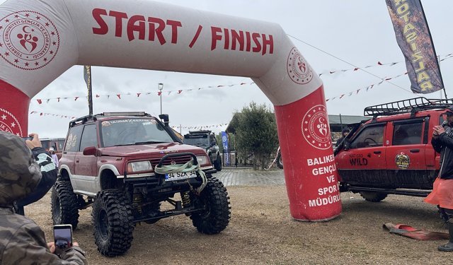 Balıkesir'de off-road şenliği düzenlendi