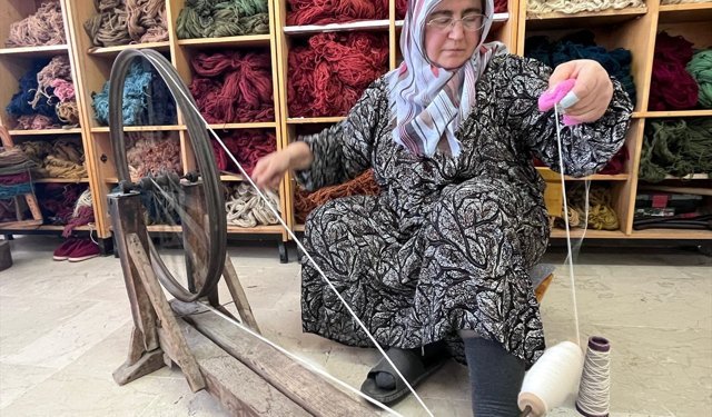 Bünyan halısı, türkü ve maniler eşliğinde kadınların ellerinde hayat buluyor