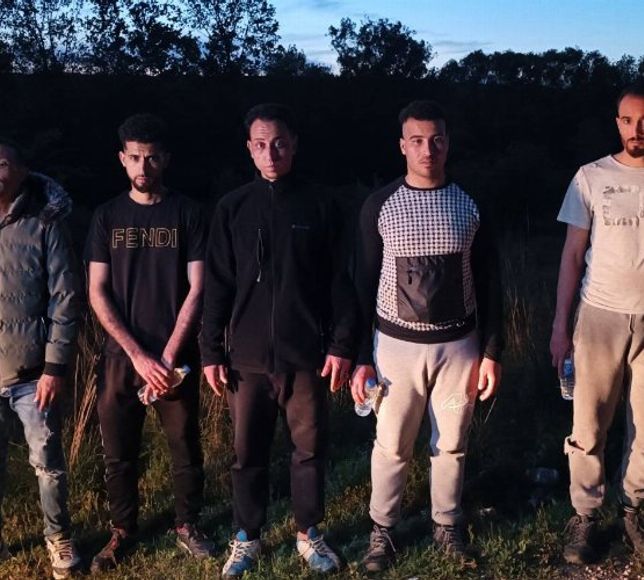 Lalapaşa'da 5 düzensiz göçmen yakalandı
