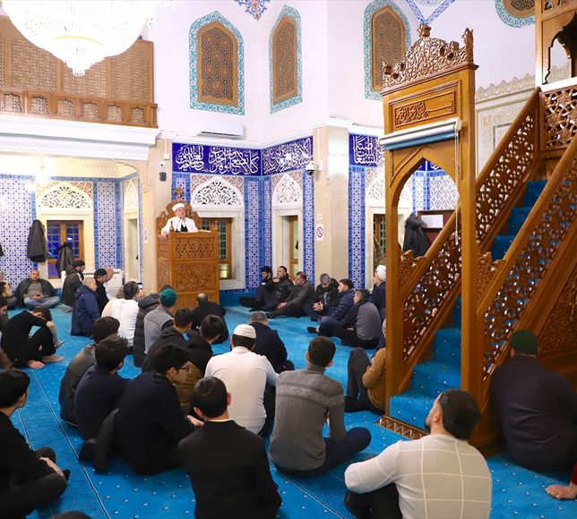 Bakü'de Miraç Kandili idrak edildi