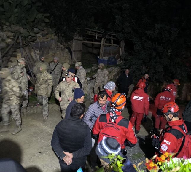 Alanya'da kaybolan 70 yaşındaki Alzheimer hastası aranıyor
