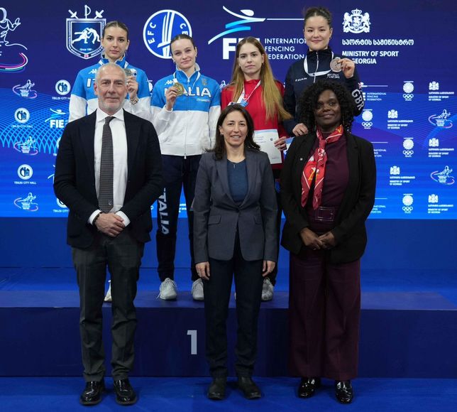 Alara Atmaca, Avrupa Gençler Eskrim Şampiyonası'nda bronz madalya kazandı