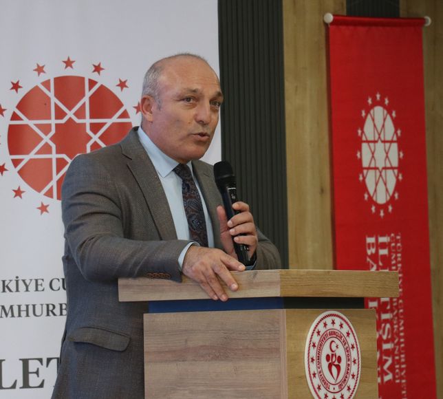 Antalya'da 'Medya Etiği-Sorumlu Gazetecilik Kampı' başladı