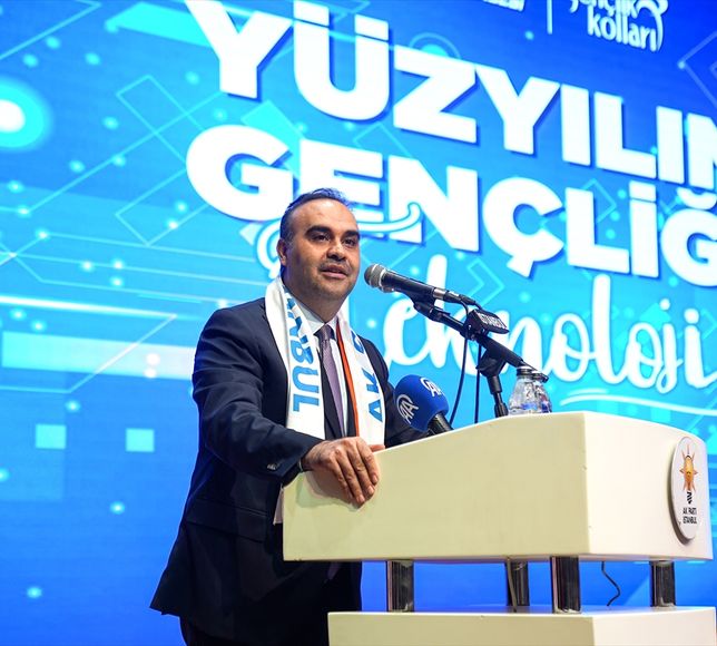 Bakan Kacır, AK Parti Yüzyılın Gençliği Buluşmaları'nda konuştu: