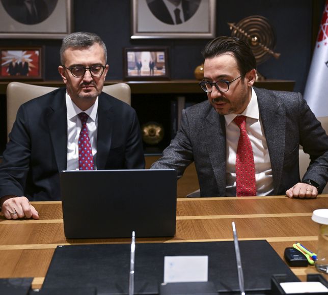 Cumhurbaşkanlığı İletişim Başkanı Duran, AA'nın 'Yılın Kareleri' oylamasına katıldı