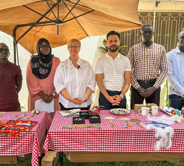 Dakar Yunus Emre Enstitüsü'nde yetimler için kermes düzenlendi