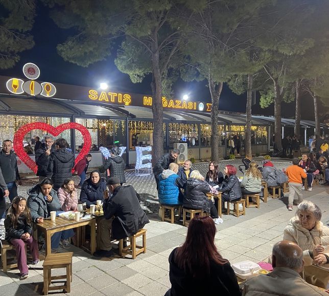 Dalaman Açık Ceza İnfaz Kurumu'nda canlı müzikle sokak lezzetleri festivali yapıldı