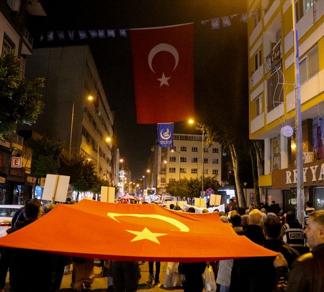 Hatay'da ramazan ayı fener alayıyla karşılandı