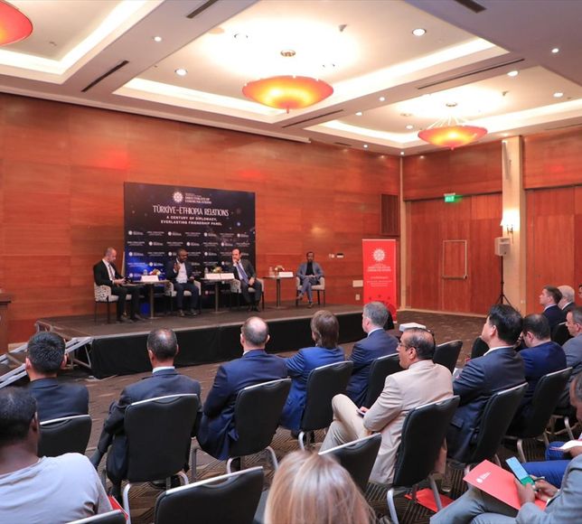 İletişim Başkanlığı Etiyopya'da 'Türkiye-Etiyopya İlişkileri: Yüz Yıllık Diplomasi, Ebedi Dostluk' paneli düzenledi