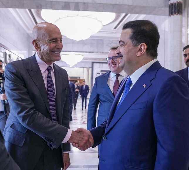 Irak, petrol sahalarının geliştirilmesi için 'Chevron' ile enerji anlaşmaları imzaladı