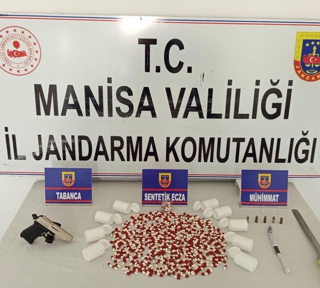Manisa'da uyuşturucu operasyonunda 3 şüpheli tutuklandı