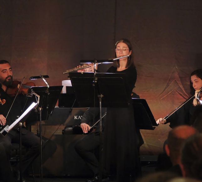 Mersin'de 'Müziğin Sonsuzluğunda Yarım Kalan Bir Beste: Laçin Akyol' konseri verildi