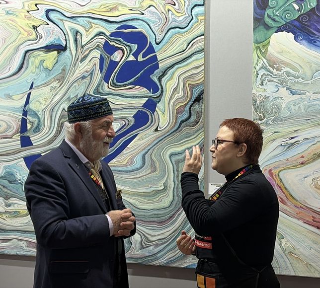 Paris'te 'Art Capital' uluslararası sanat fuarında ebru sanatı tanıtılacak