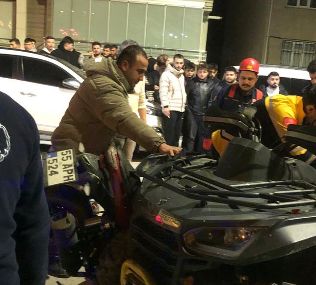 Samsun'da çarpışan motosiklet ile ATV'deki 4 kişi yaralandı