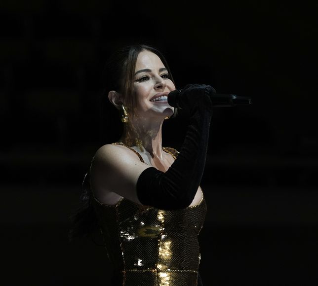 Şarkıcı Simge Sağın, CSO Ada Ankara'da sahne aldı