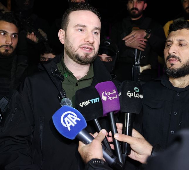 Suriye İçişleri Bakanlığı Sözcüsü, petrol sahaları ve sınır kapılarının yeniden faaliyete geçeceğini söyledi