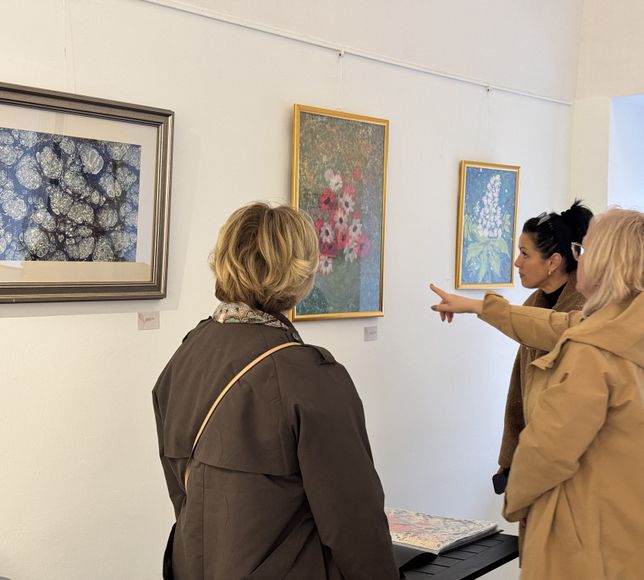 'Suya Yazılan' ebru sergisi Bağımsız Sanat Vakfı'nda açıldı