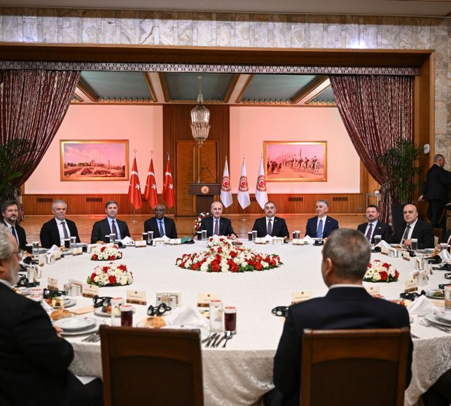 TBMM Başkanı Kurtulmuş, büyükelçiler ile iftarda bir araya geldi: