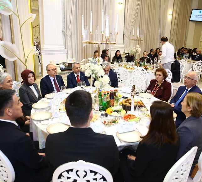 Türkiye Maarif Vakfı Bakü'de iftar programı düzenledi