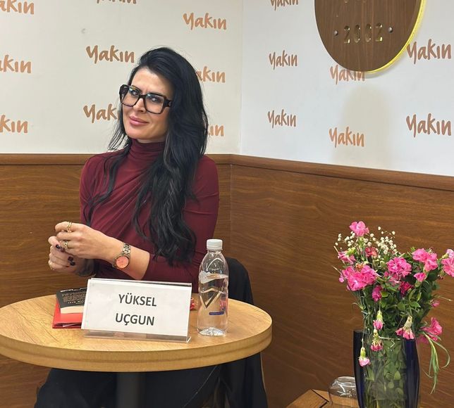 İLK KİTAP, İLK İMZA: Yüksel Uçgun Okurlarıyla Buluştu