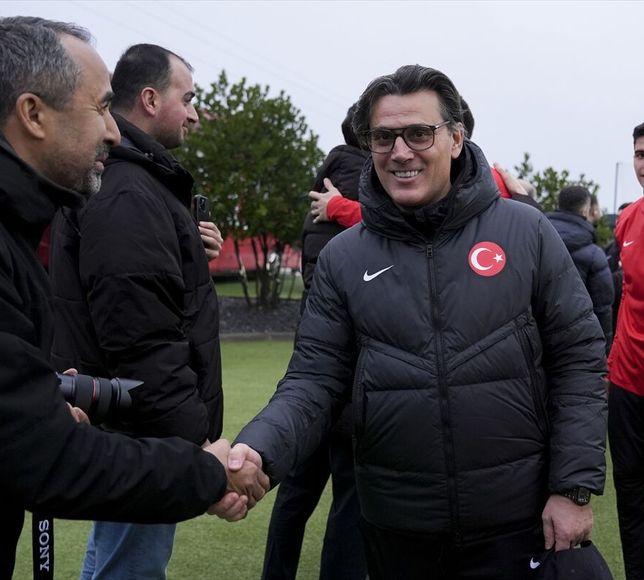A Milli Futbol Takımı, Romanya maçı hazırlıklarını sürdürdü