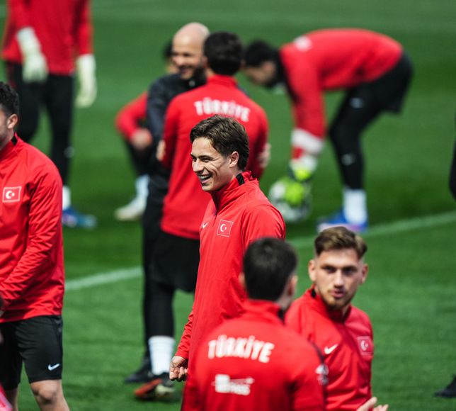 A Milli Futbol Takımı, Romanya maçının hazırlıklarına devam etti