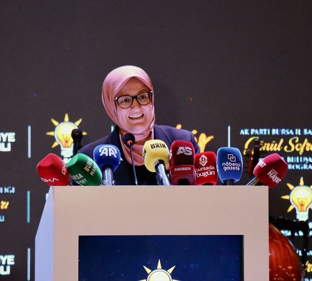 AK Parti Genel Başkan Yardımcısı Uygur, Bursa'da iftar programına katıldı: