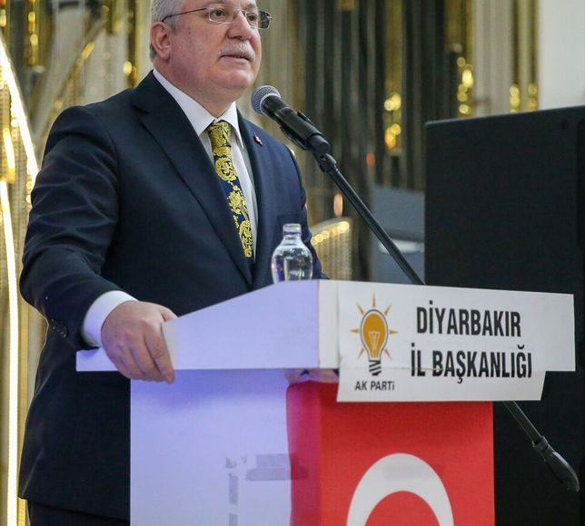 AK Parti Grup Başkanvekili Akbaşoğlu, Diyarbakır'da iftar programında konuştu: