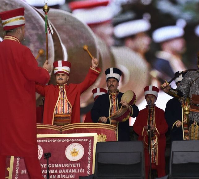 Antalya'nın fethinin yıl dönümünde MSB Mehteran Birliği Konser verdi