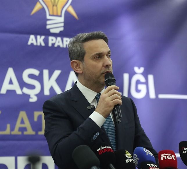Bakan Alparslan Bayraktar Erzincan'daki 'Vefa İftarı' programında konuştu: