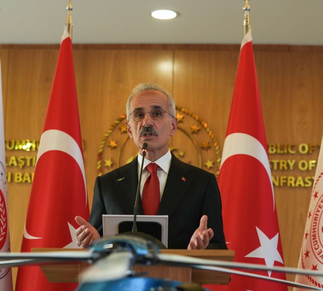 Bakan Uraloğlu, GÖKBEY Helikopteri Sertifika Teslim Töreni'nde konuştu: