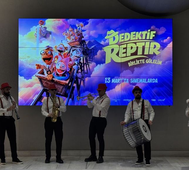 'Dedektif Reptır: Birlikte Gülelim' filminin galası yapıldı