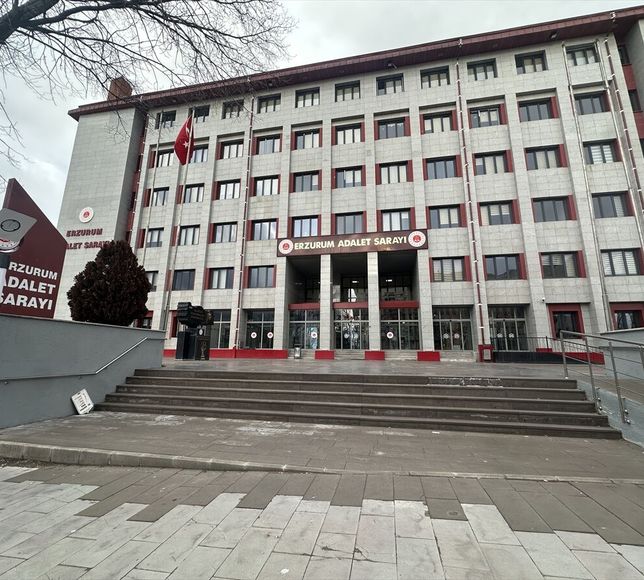 GÜNCELLEME 3 - Erzurum'da erkek cesedi bulundu